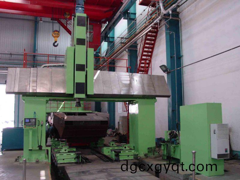 數控(kong)龍(long)門鏜銑(xian)牀